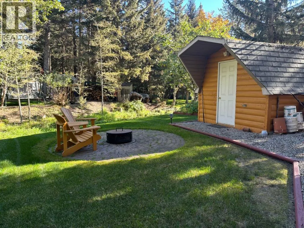 18, 200 4th Ave SW