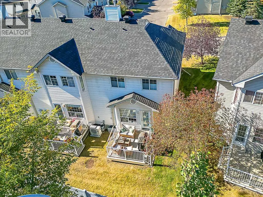 119 Mt Douglas Manor SE