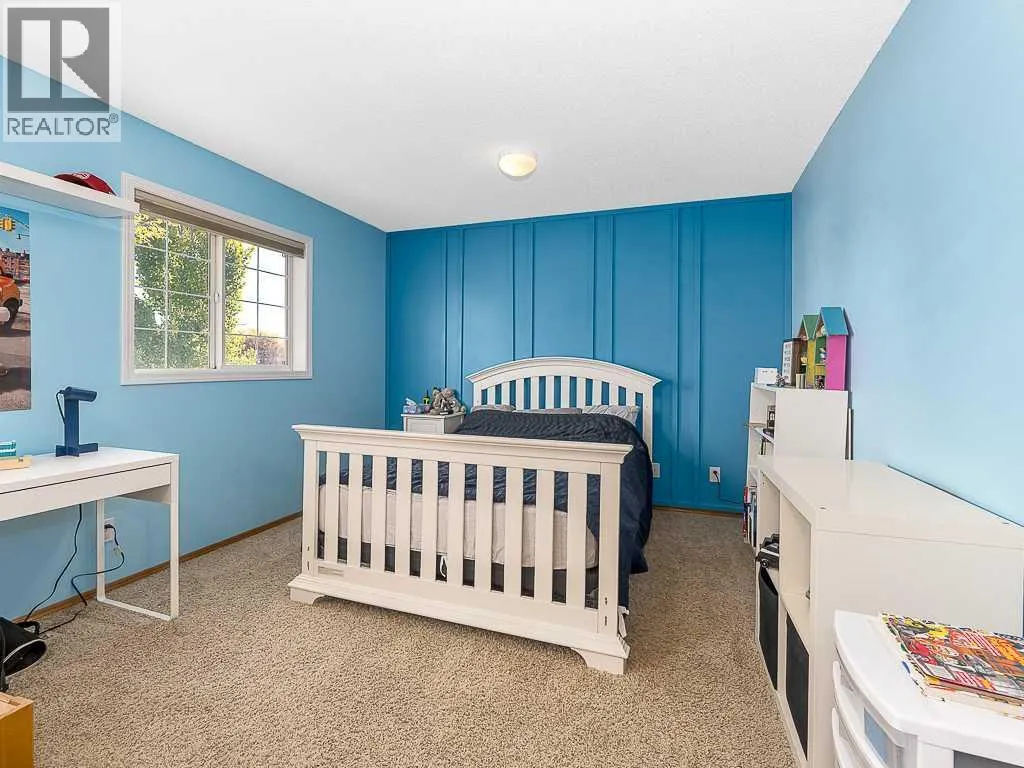119 Mt Douglas Manor SE