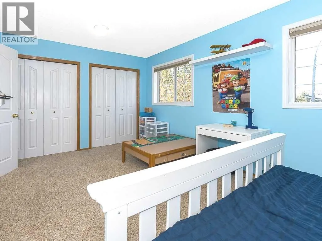 119 Mt Douglas Manor SE