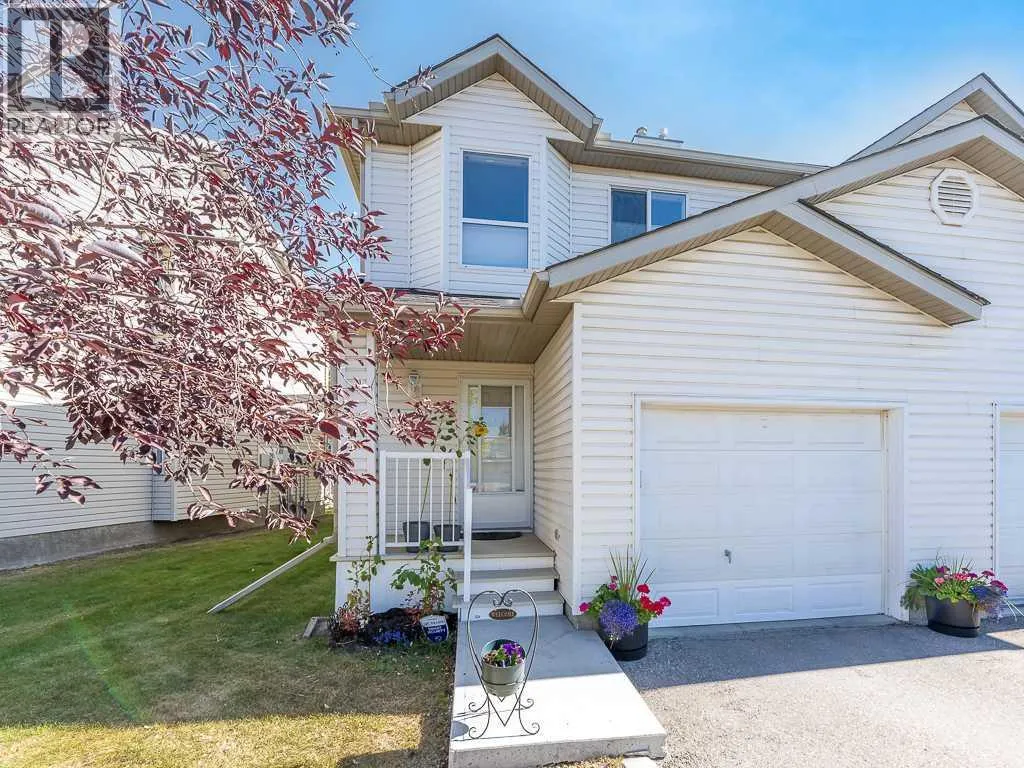 119 Mt Douglas Manor SE