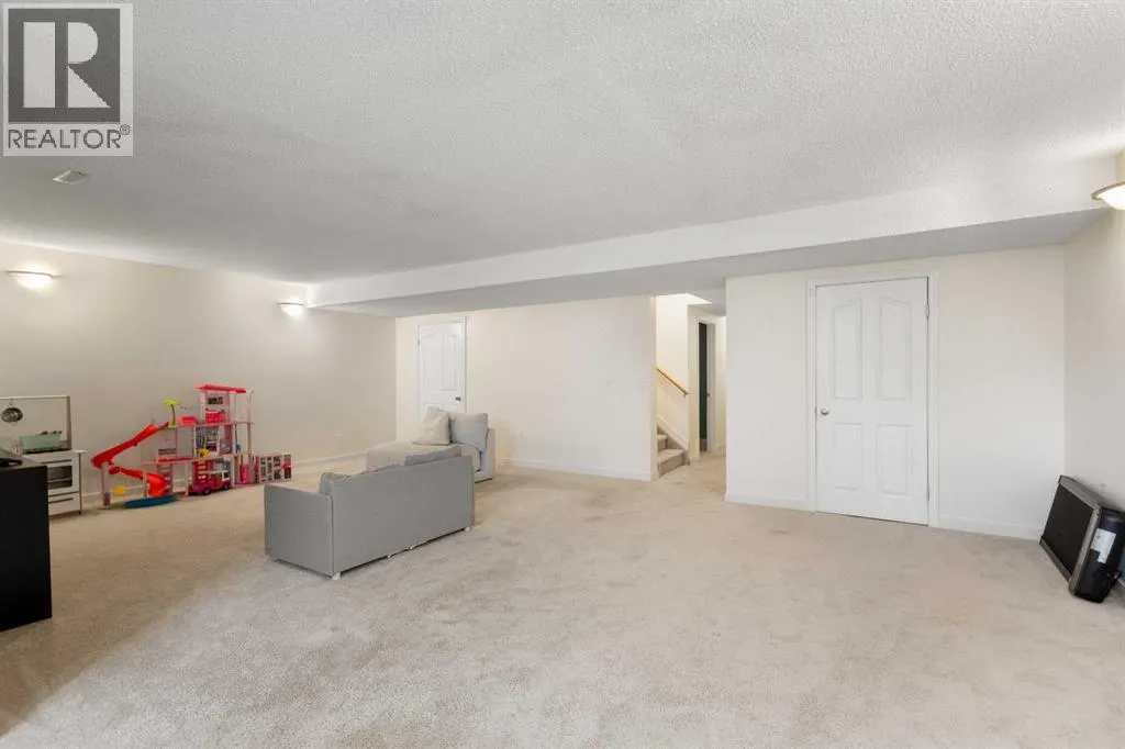 2227 Sagewood Heights SW