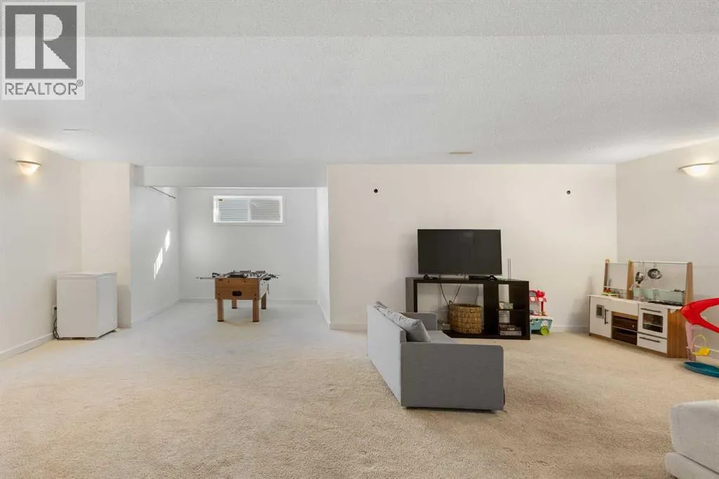 2227 Sagewood Heights SW