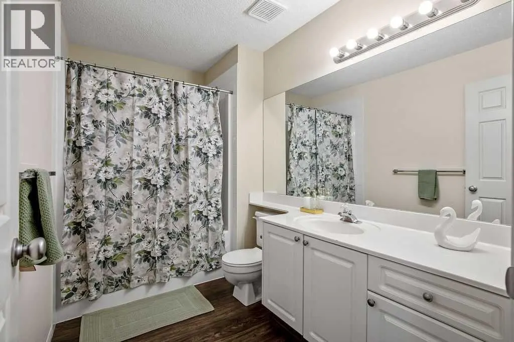 251 Bridlewood View SW