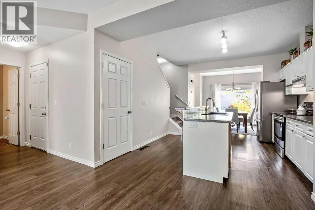 251 Bridlewood View SW