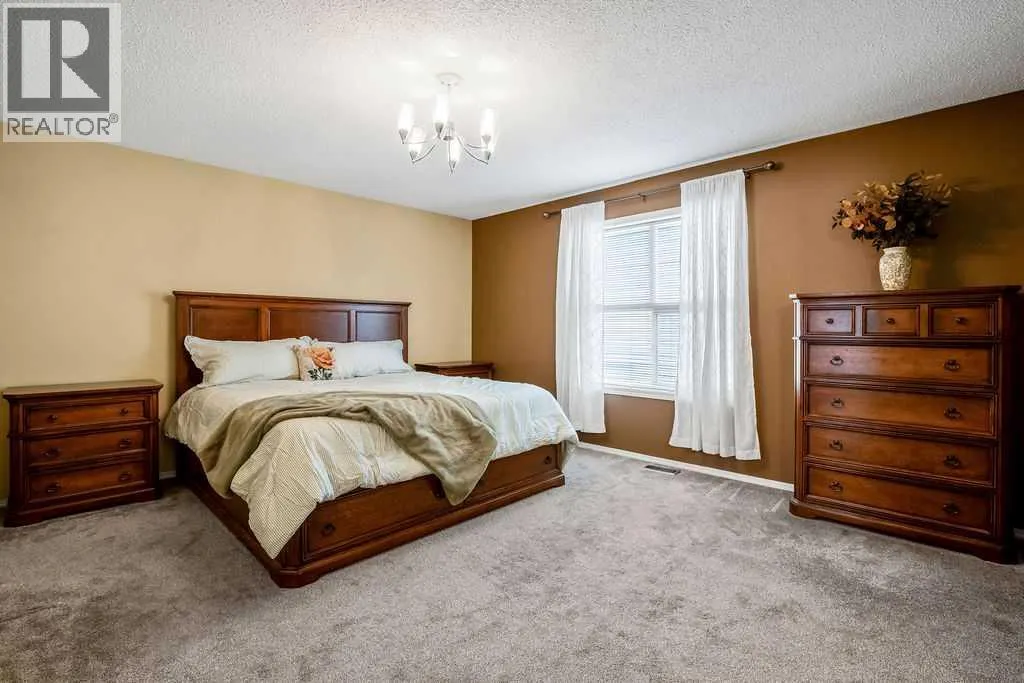 251 Bridlewood View SW