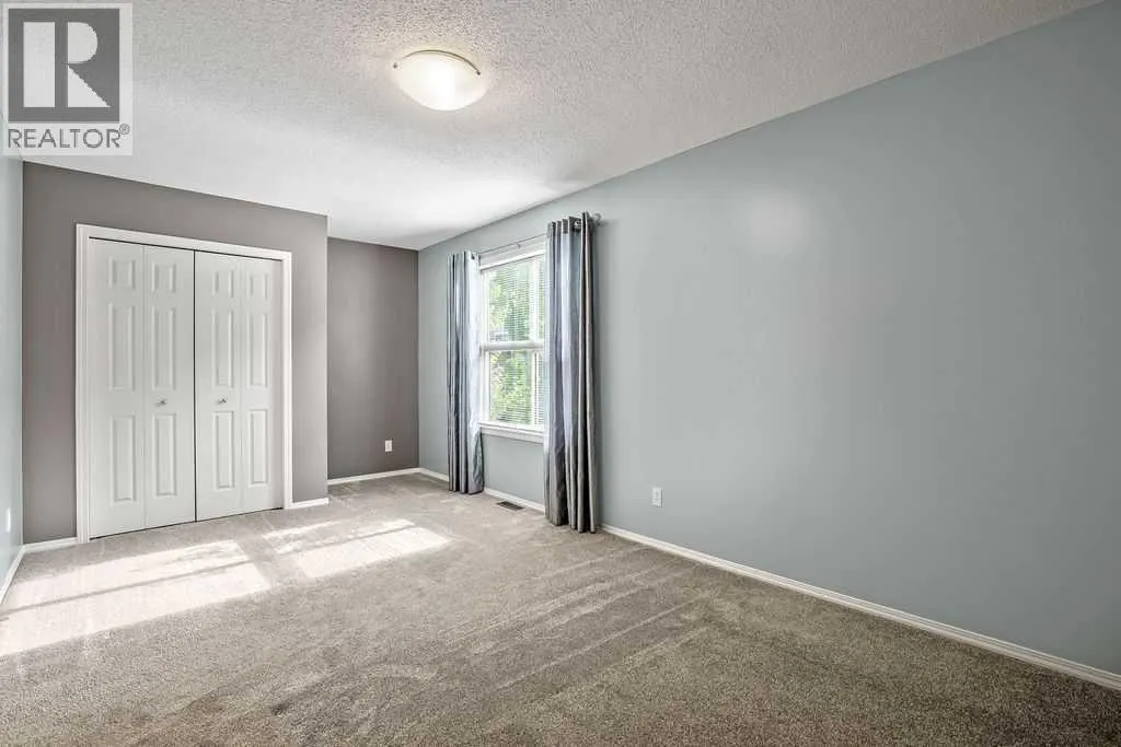 251 Bridlewood View SW