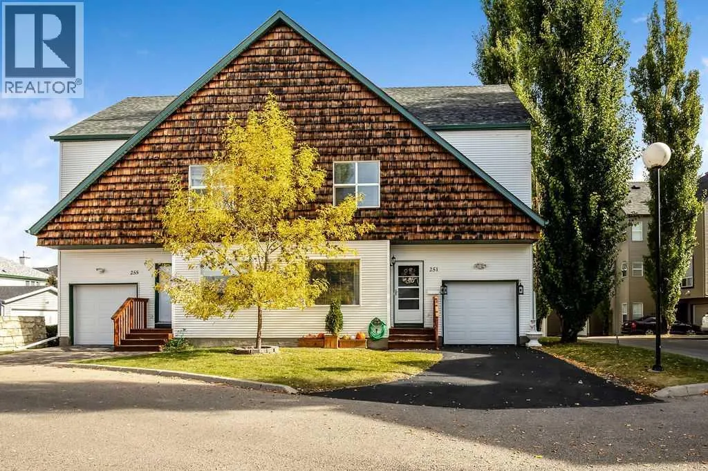 251 Bridlewood View SW