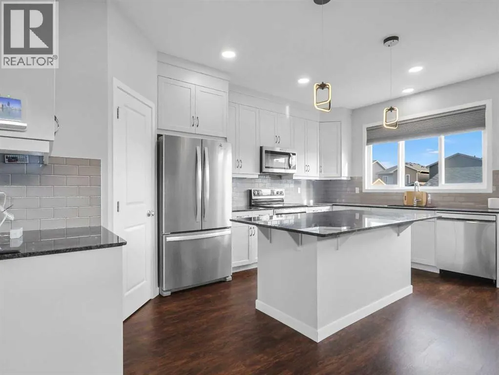 20 Evanscrest Place NW