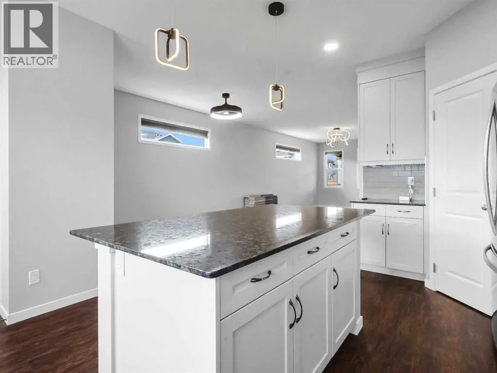 20 Evanscrest Place NW