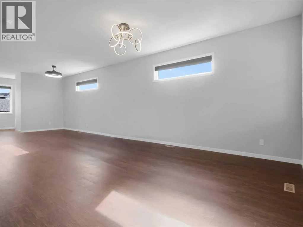20 Evanscrest Place NW
