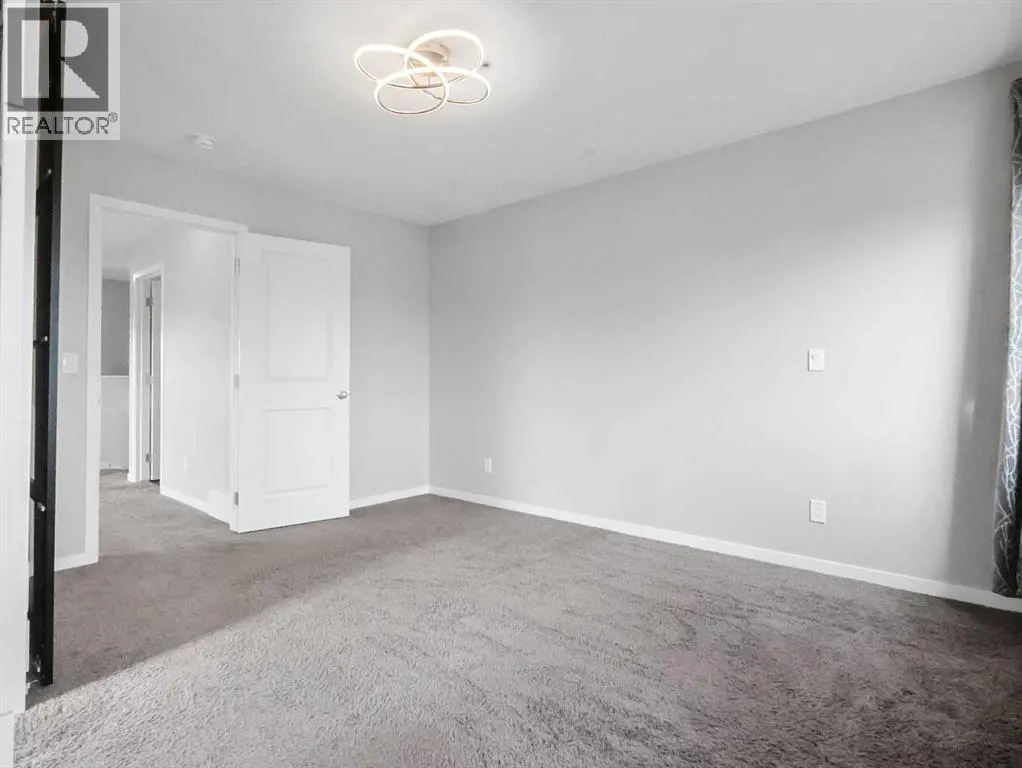 20 Evanscrest Place NW