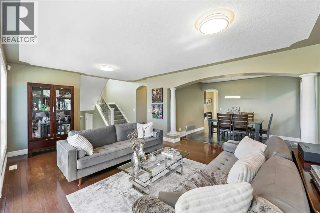 5619 Coach Hill Road SW