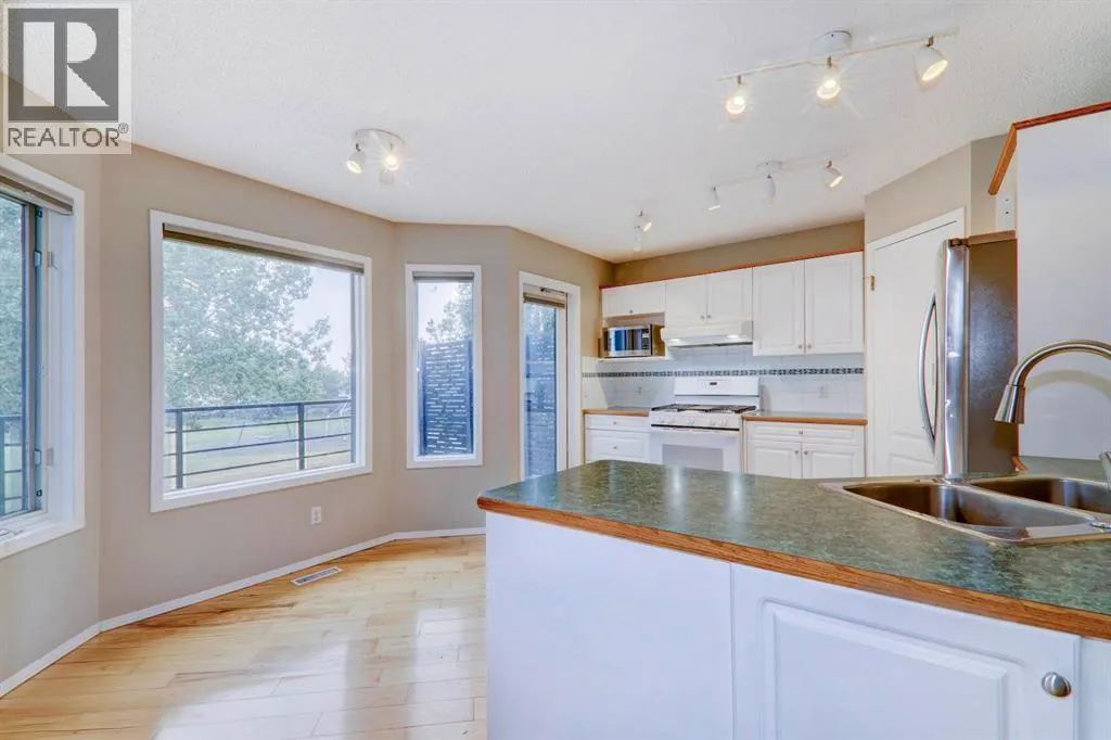 435 Douglas Ridge Mews SE