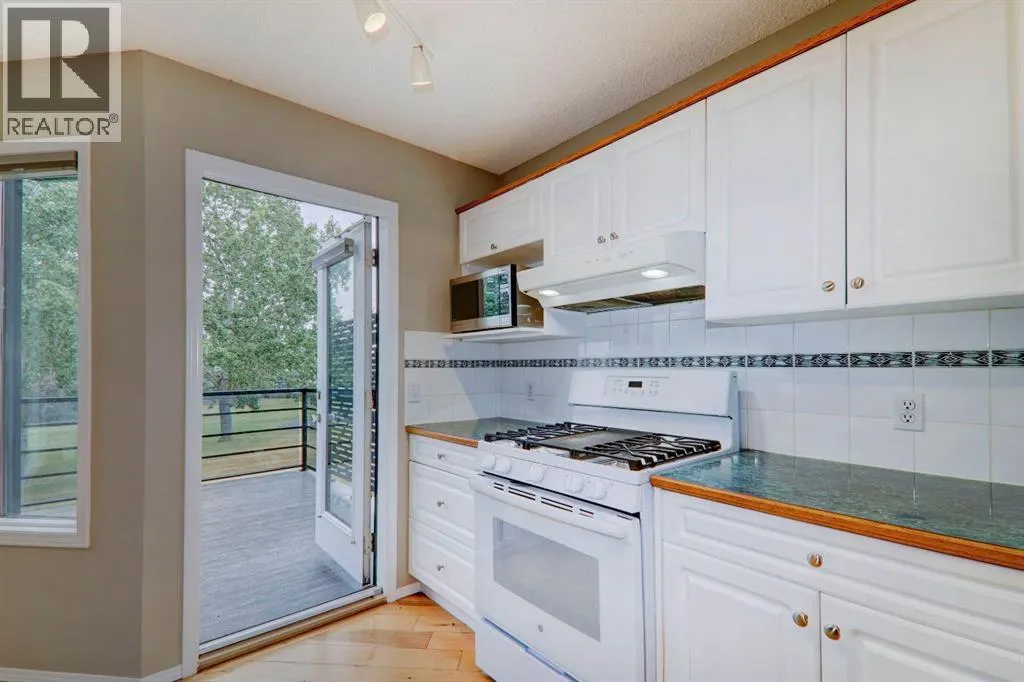 435 Douglas Ridge Mews SE