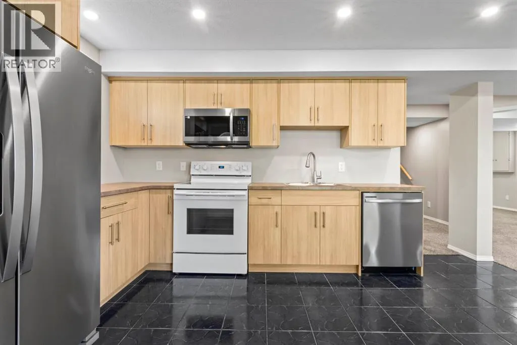435 Douglas Ridge Mews SE