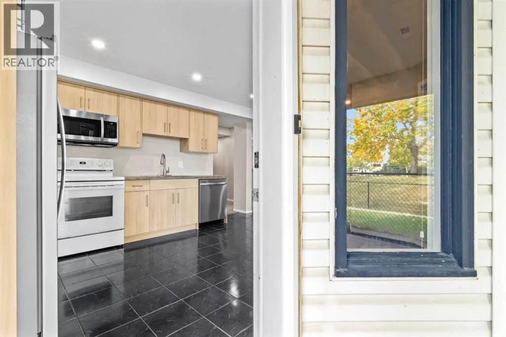 435 Douglas Ridge Mews SE