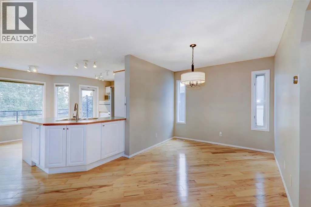 435 Douglas Ridge Mews SE