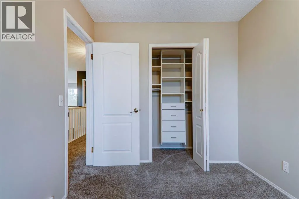 435 Douglas Ridge Mews SE