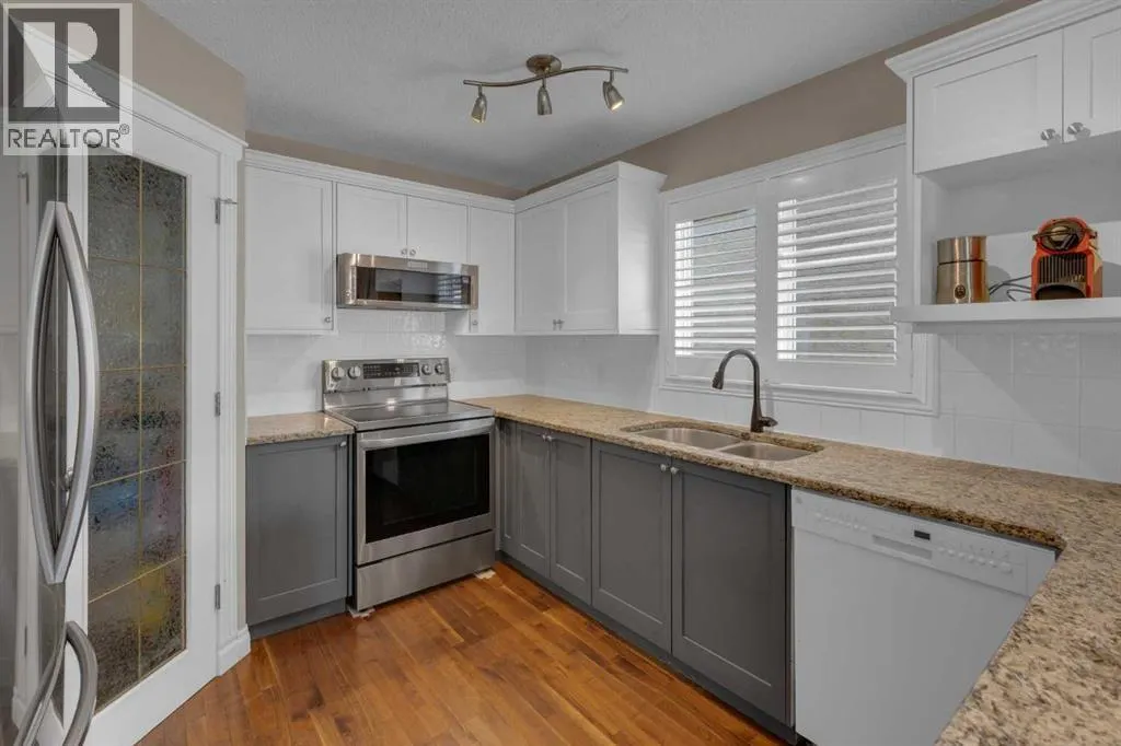 99 Macewan Park Road NW