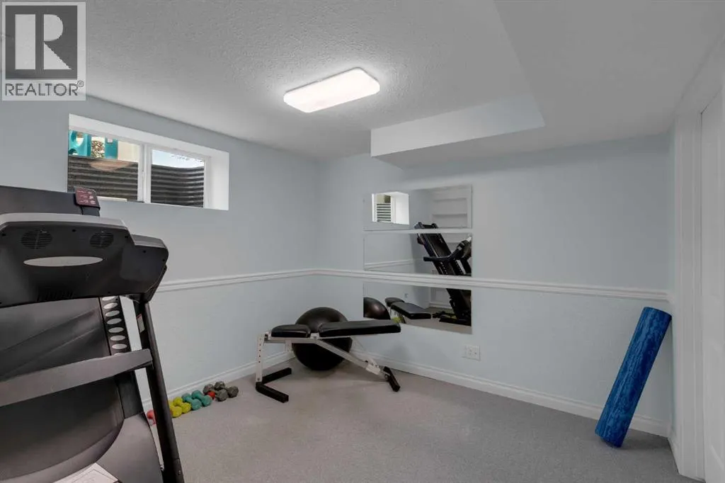 99 Macewan Park Road NW