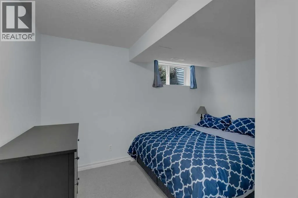 99 Macewan Park Road NW