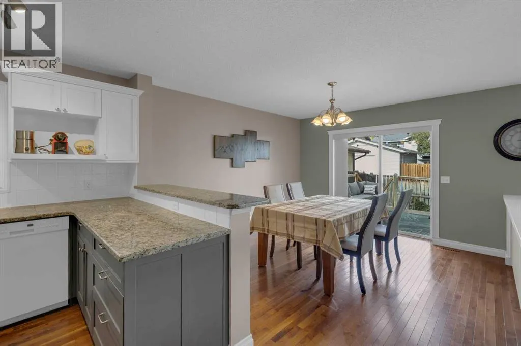 99 Macewan Park Road NW