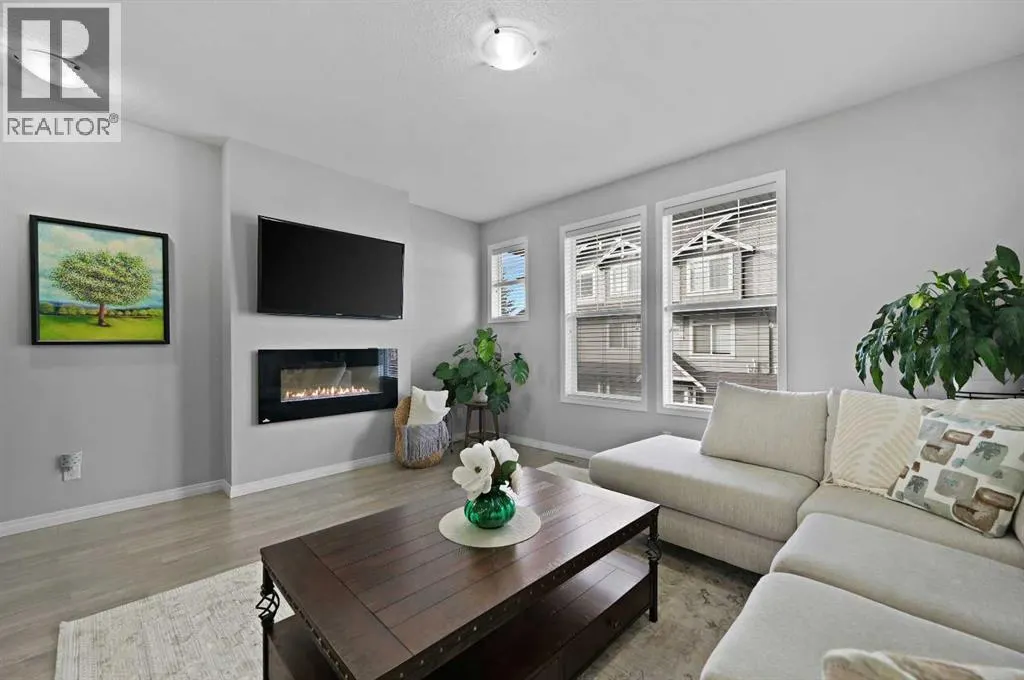1205, 280 Williamstown Close NW