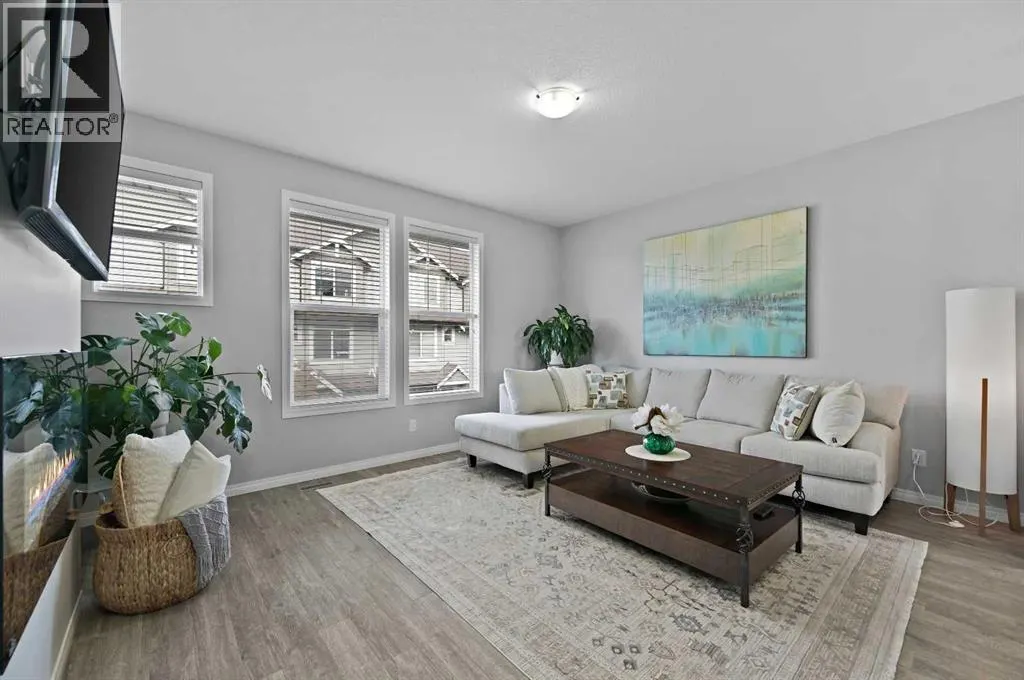 1205, 280 Williamstown Close NW
