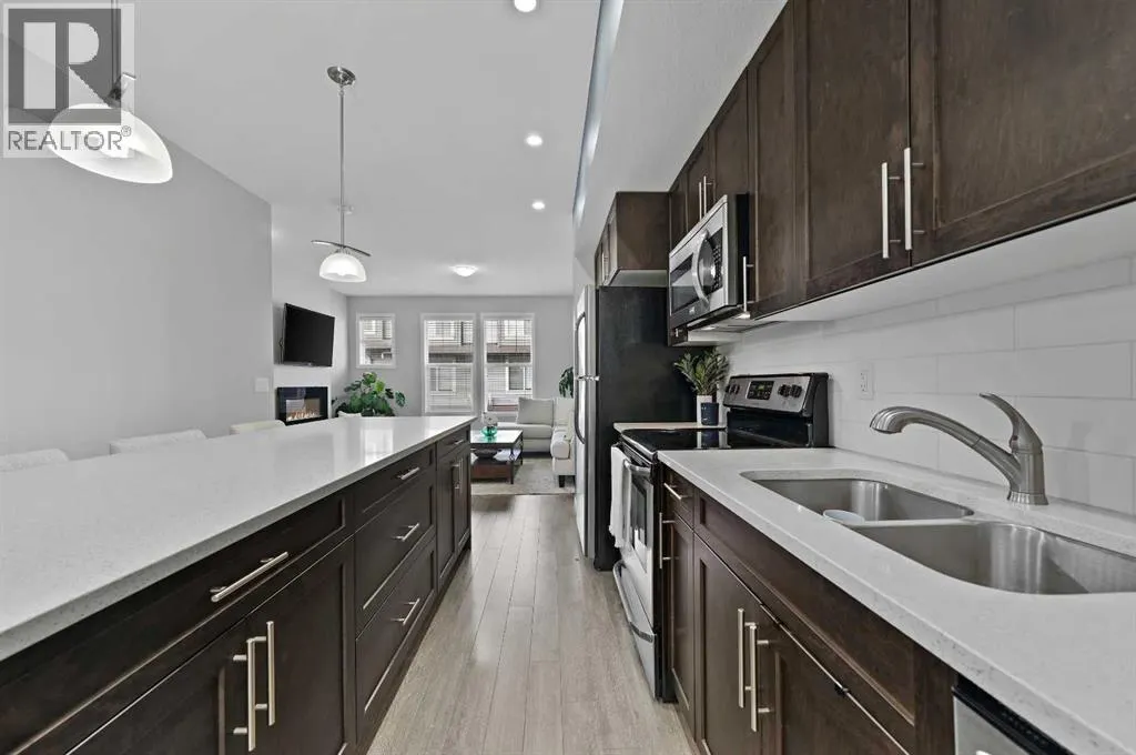 1205, 280 Williamstown Close NW