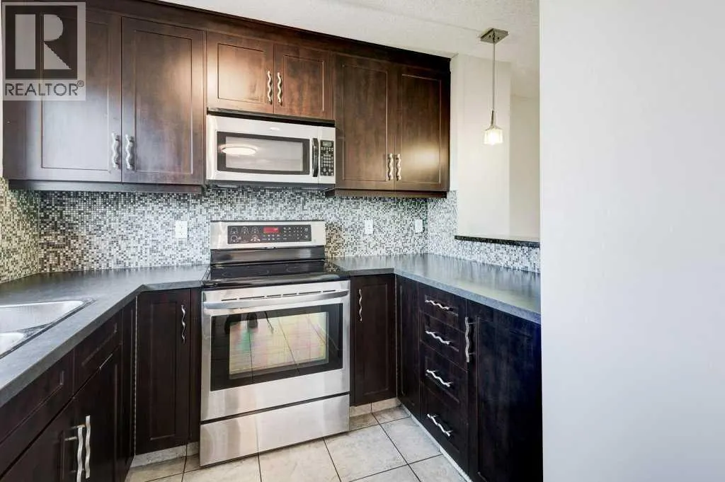 176 Walden Drive SE