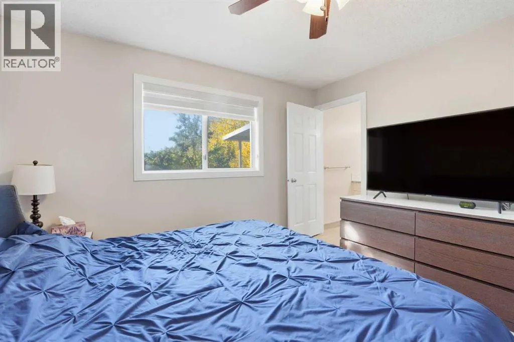 31 Applegrove Crescent SE