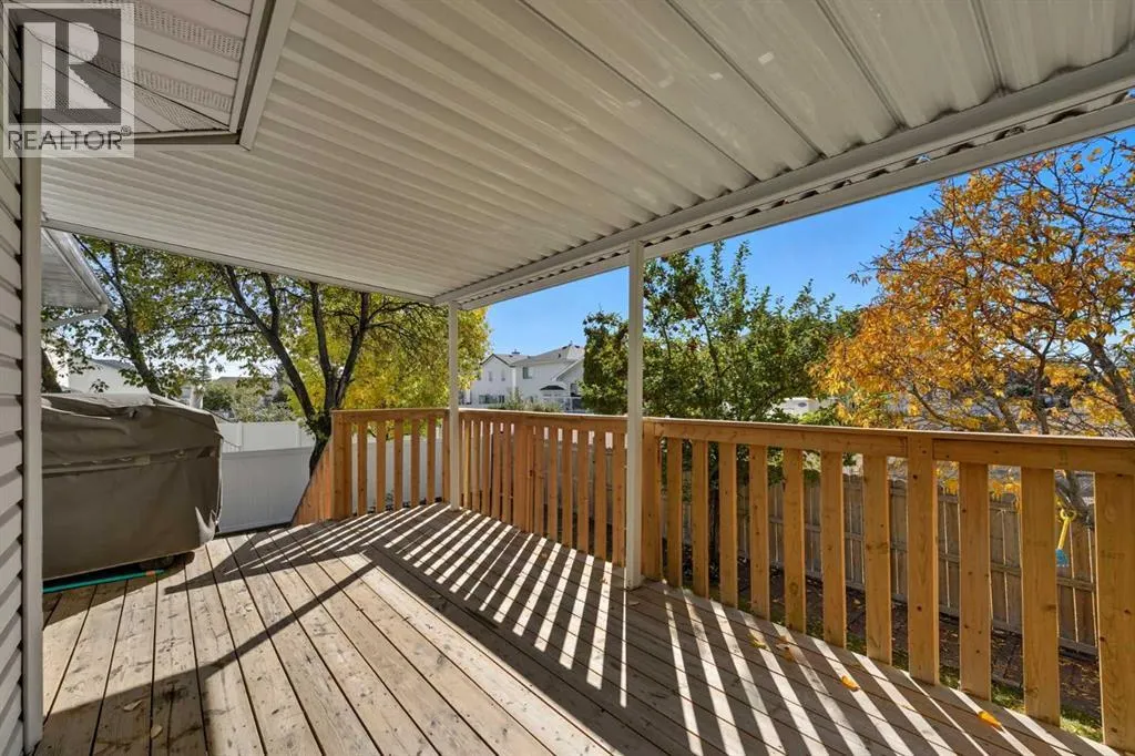 31 Applegrove Crescent SE