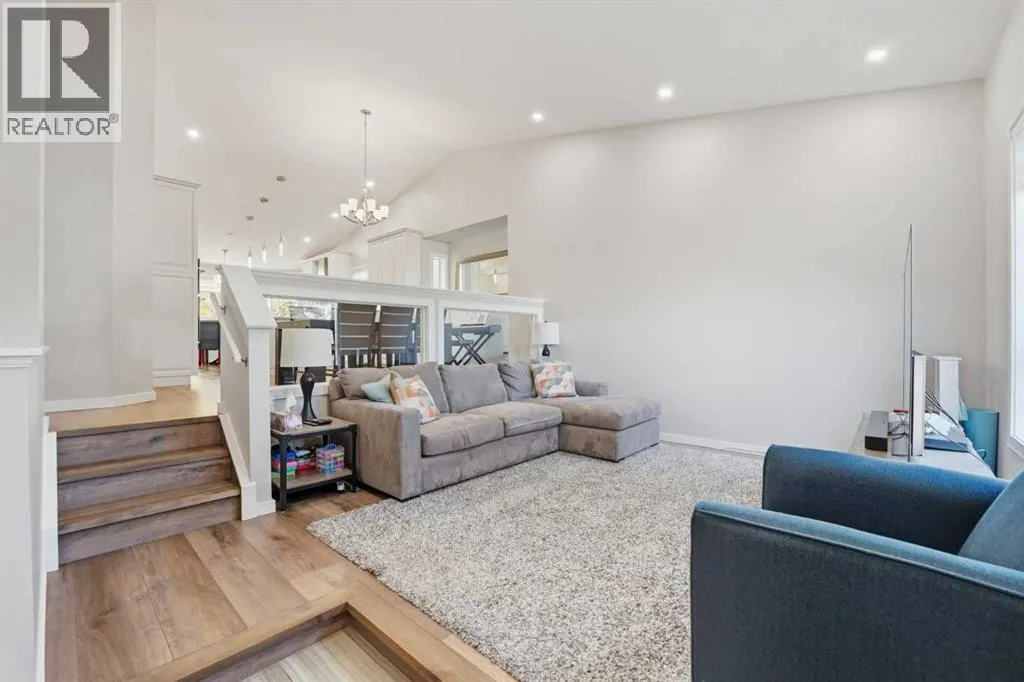 31 Applegrove Crescent SE