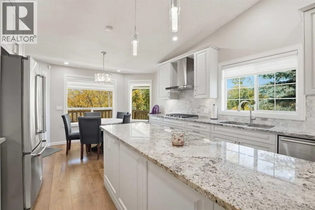 31 Applegrove Crescent SE
