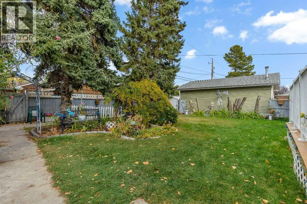 8128 Bowglen Crescent NW