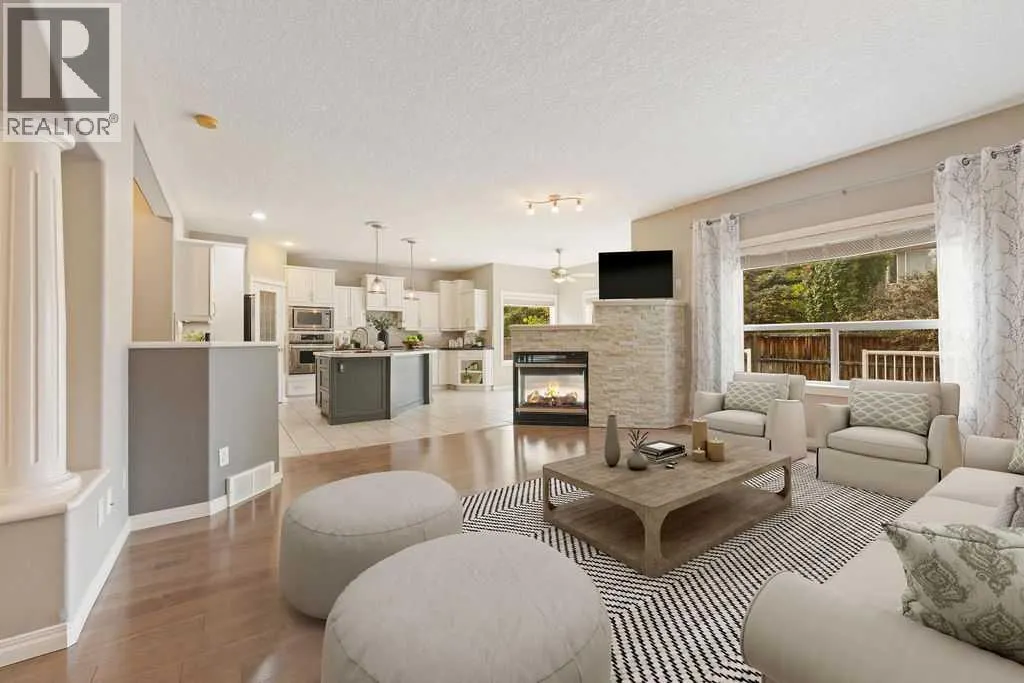 164 Strathlea Place SW