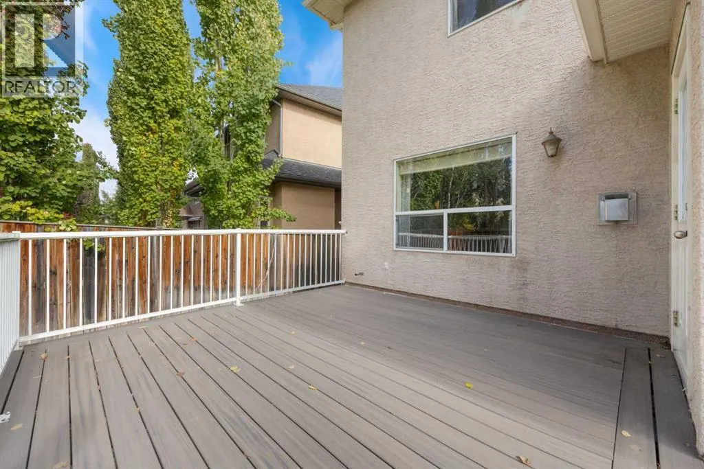 164 Strathlea Place SW