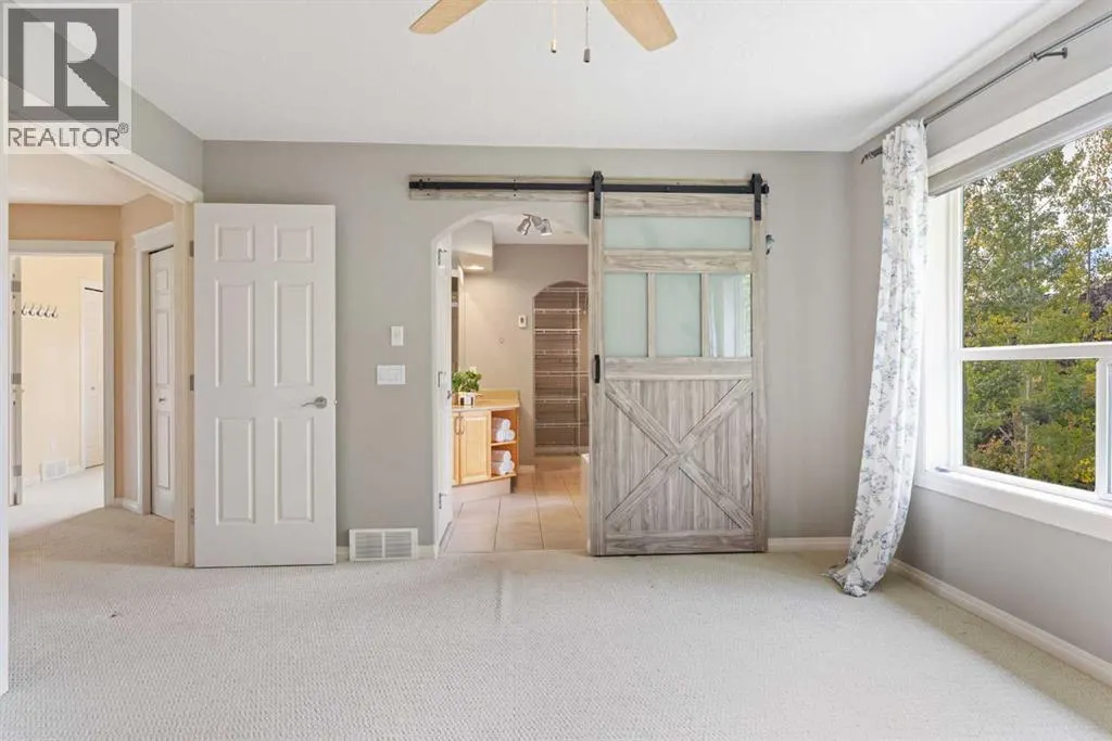 164 Strathlea Place SW