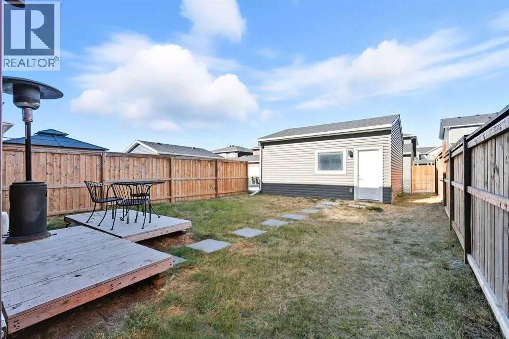 64 Red Embers Manor NE