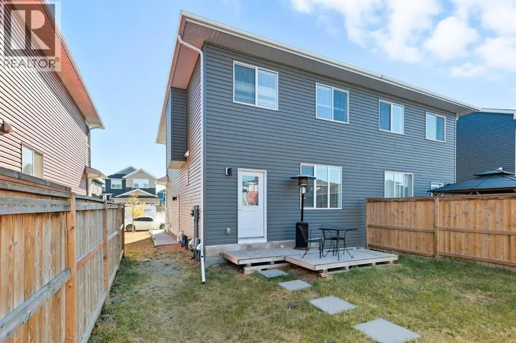 64 Red Embers Manor NE