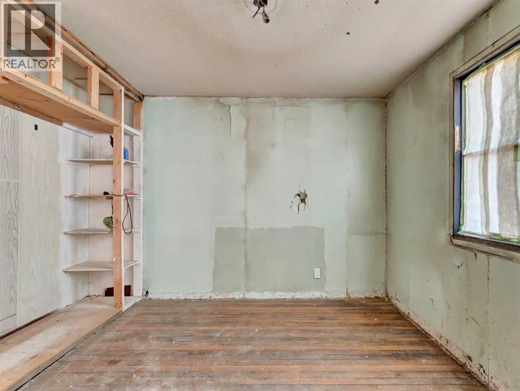 640 Pottery Street SE