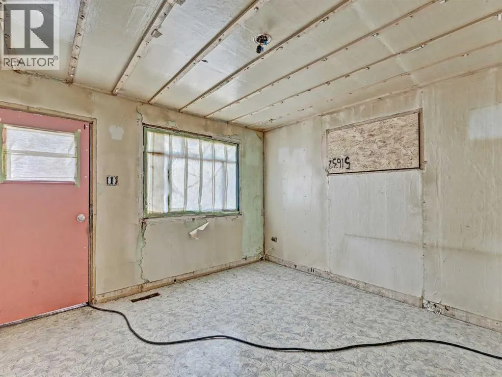 640 Pottery Street SE