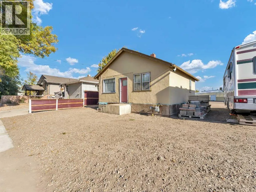 640 Pottery Street SE
