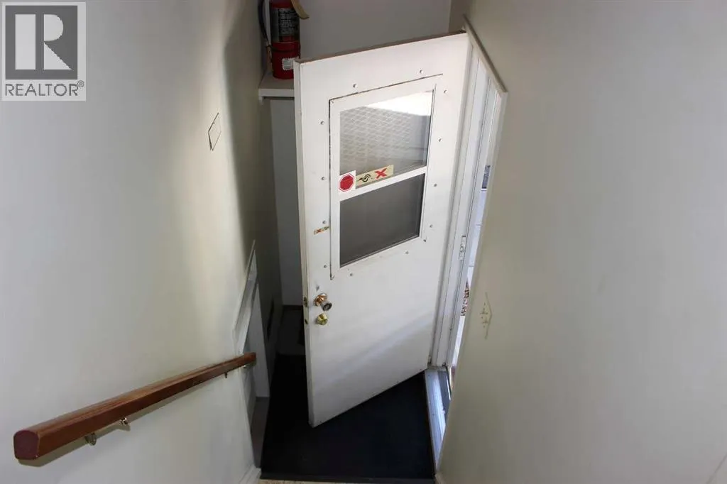 2409 17 Street N