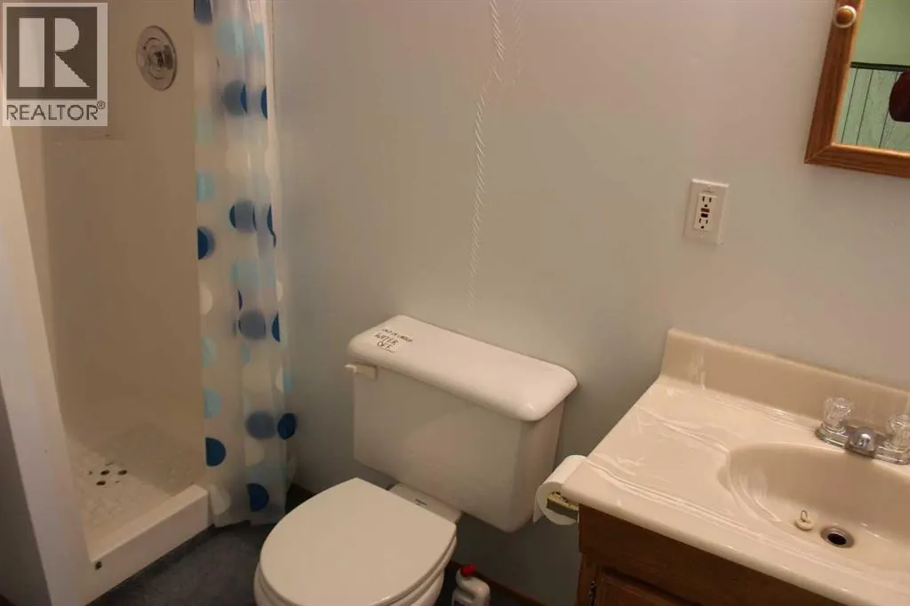 2409 17 Street N