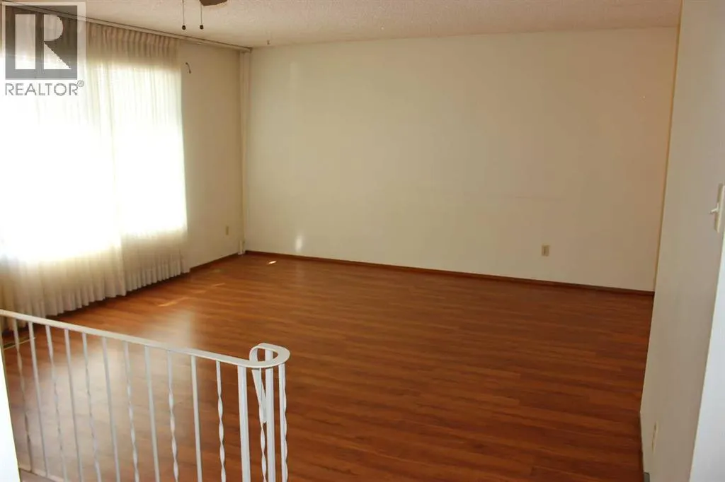 2409 17 Street N