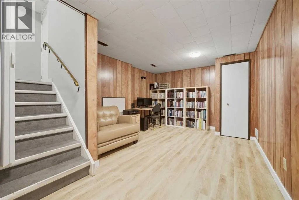 51, 5400 Dalhousie Drive NW