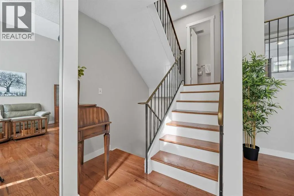 51, 5400 Dalhousie Drive NW