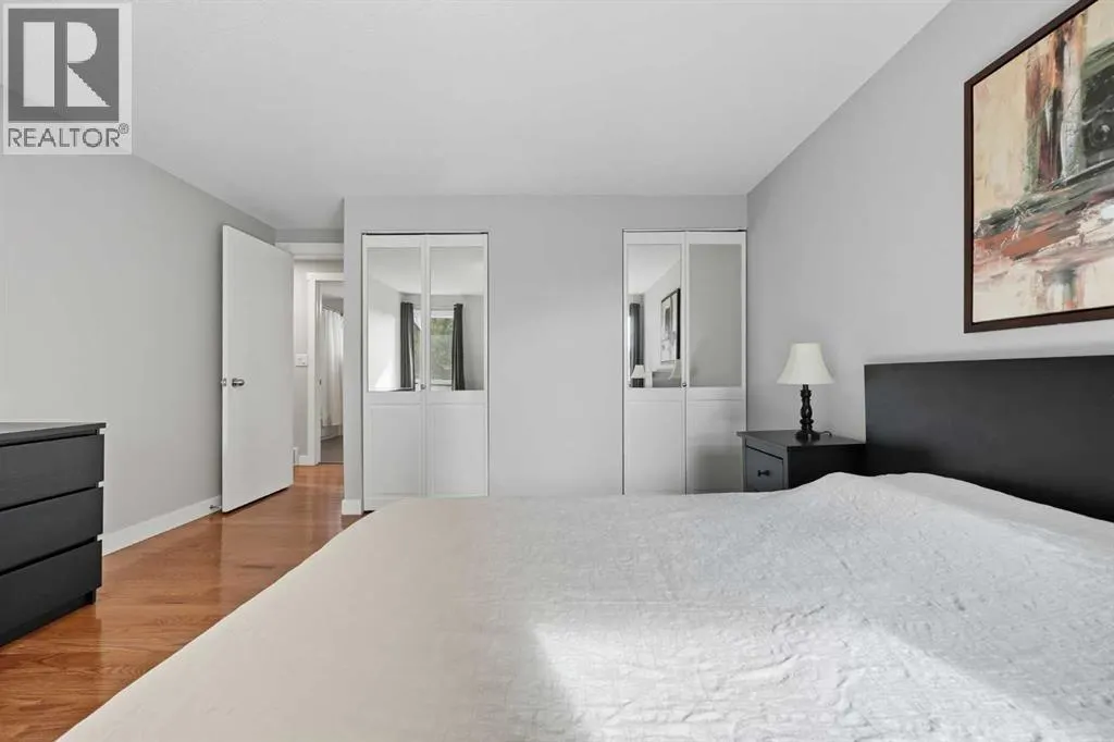 51, 5400 Dalhousie Drive NW